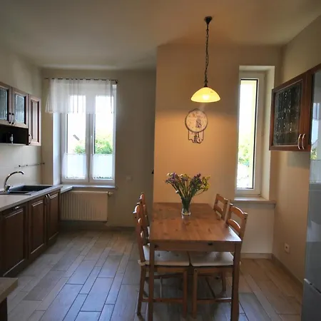 Apartment Plac Gornoslaski 8 *